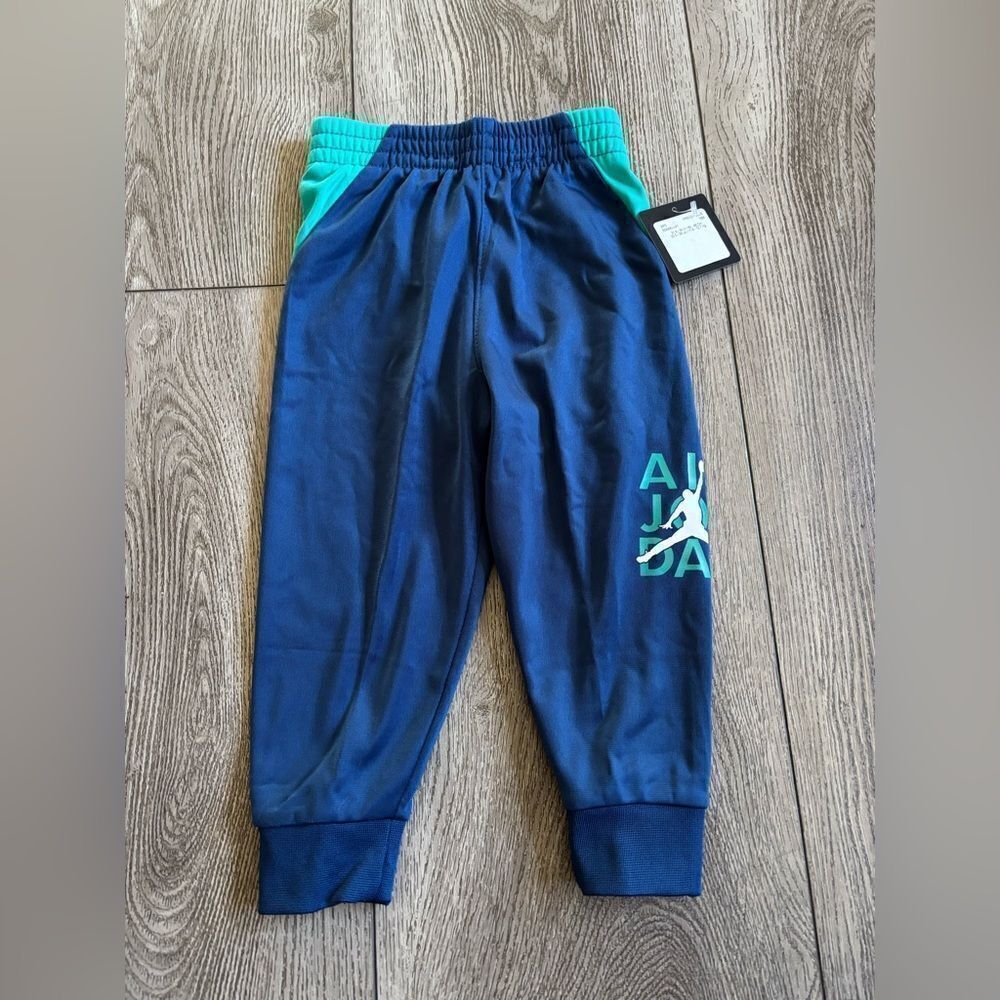 Jordan pants very lightweight’s and soft